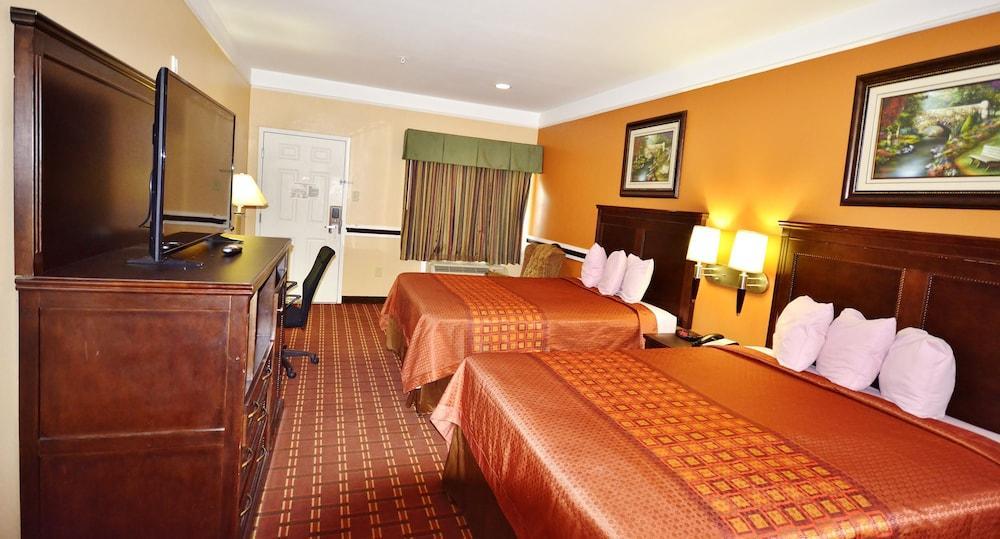 Scottish Inn And Suites Элвин Экстерьер фото