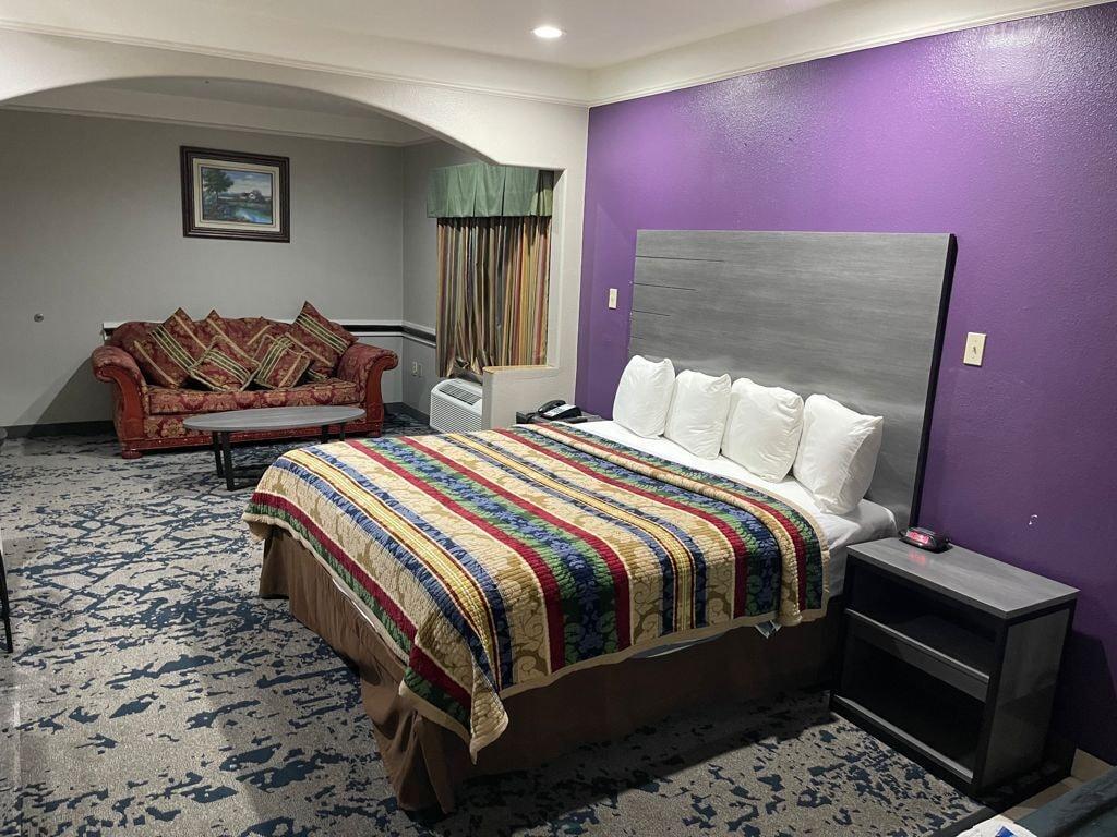 Scottish Inn And Suites Элвин Экстерьер фото