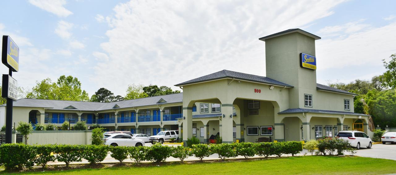 Scottish Inn And Suites Элвин Экстерьер фото