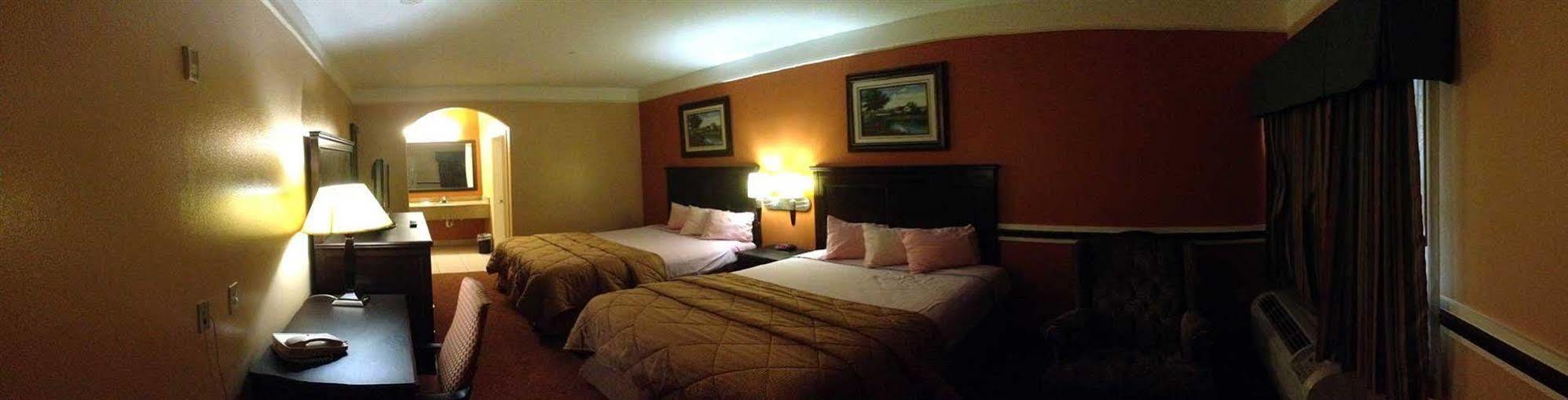 Scottish Inn And Suites Элвин Экстерьер фото